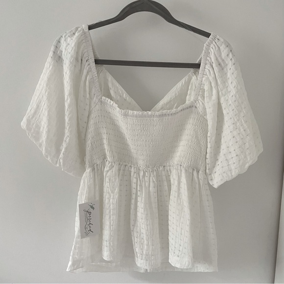 NWT &Merci- A ivory textured gingham puff sleeve Top medium size - Picture 2 of 6
